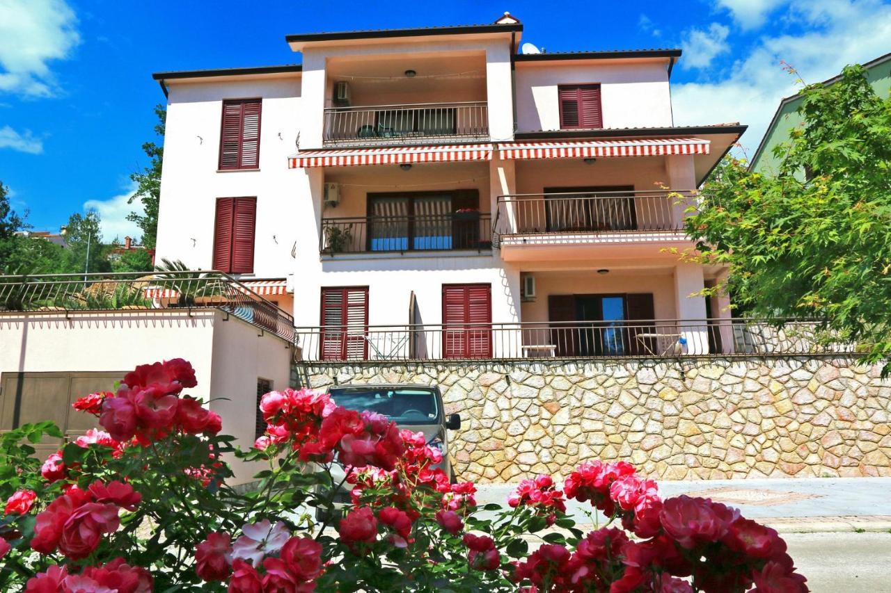 Apartments With A Parking Space Rabac, Labin - 7429 Exterior photo