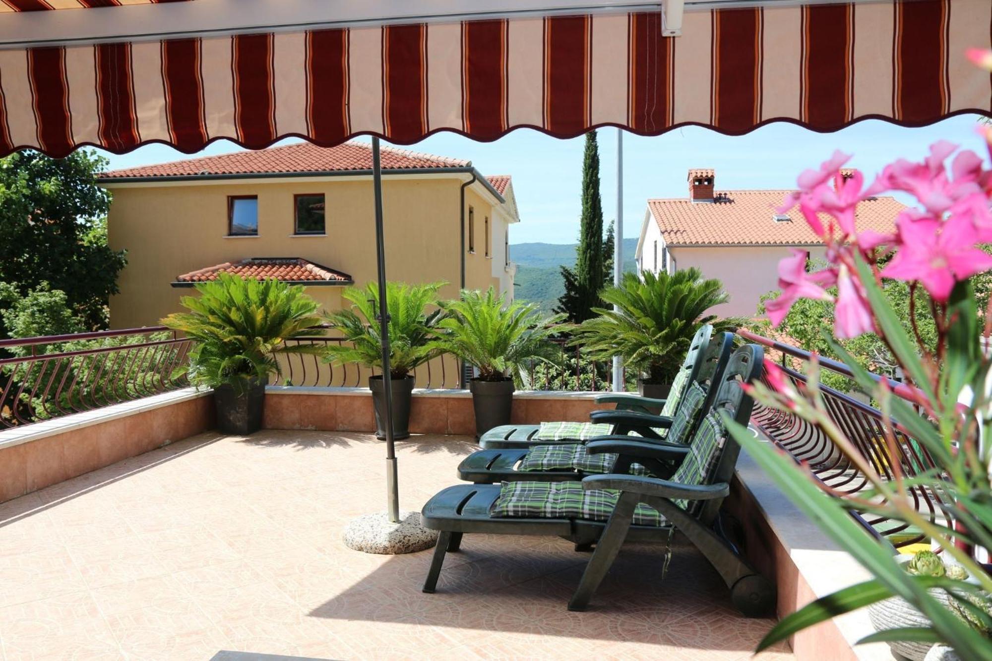 Apartments With A Parking Space Rabac, Labin - 7429 Exterior photo