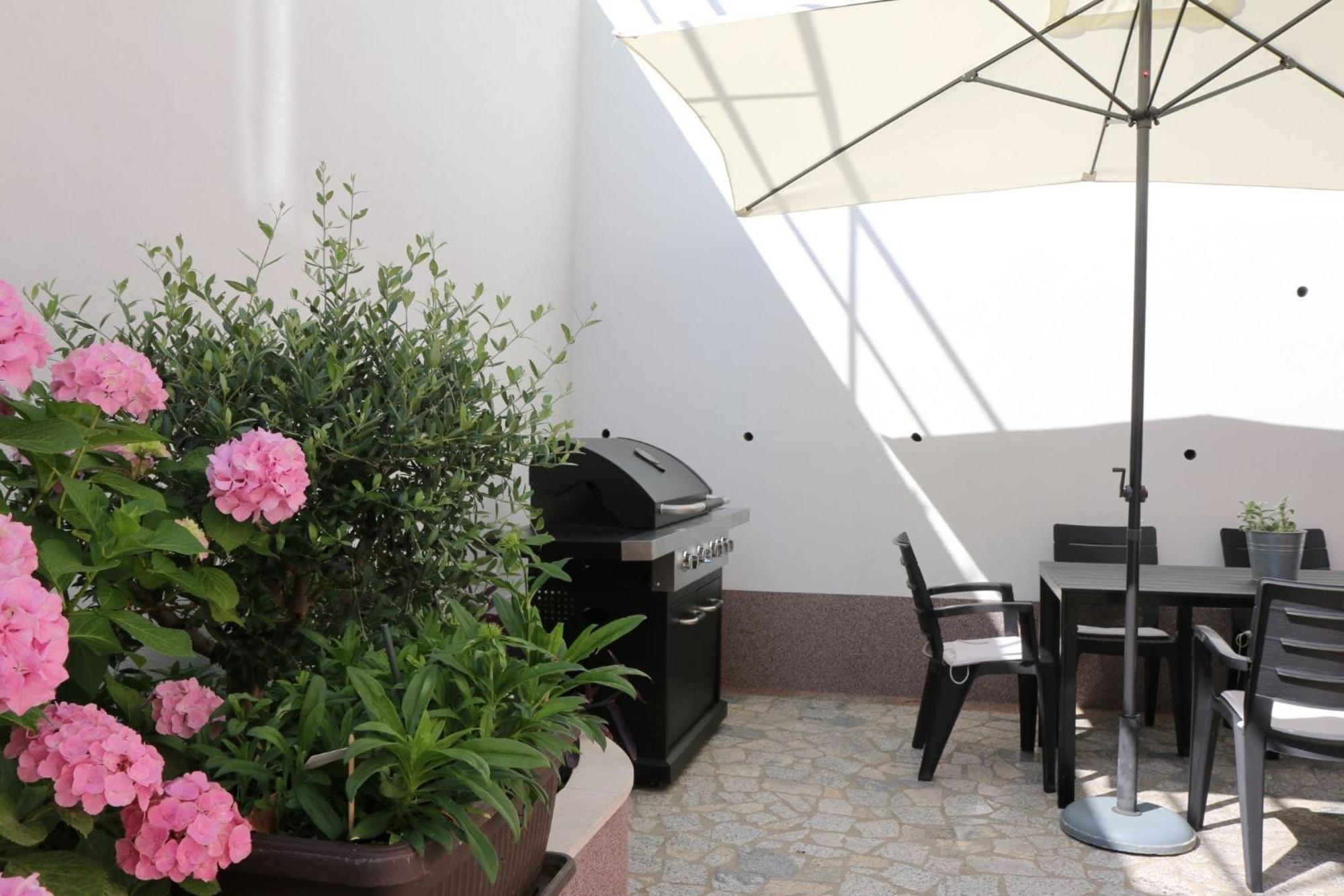 Apartments With A Parking Space Rabac, Labin - 7429 Exterior photo