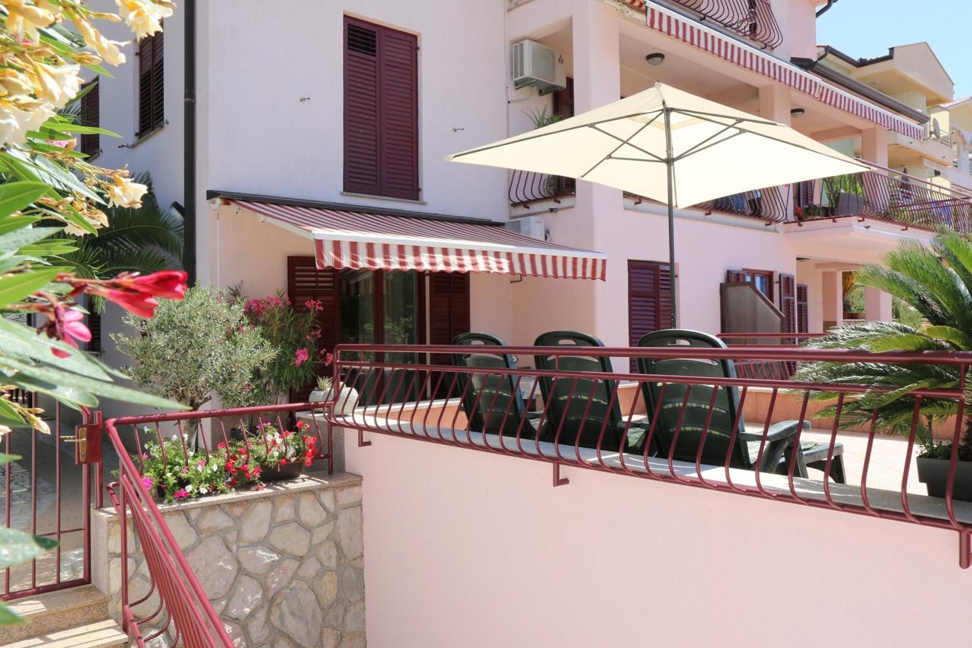 Apartments With A Parking Space Rabac, Labin - 7429 Exterior photo