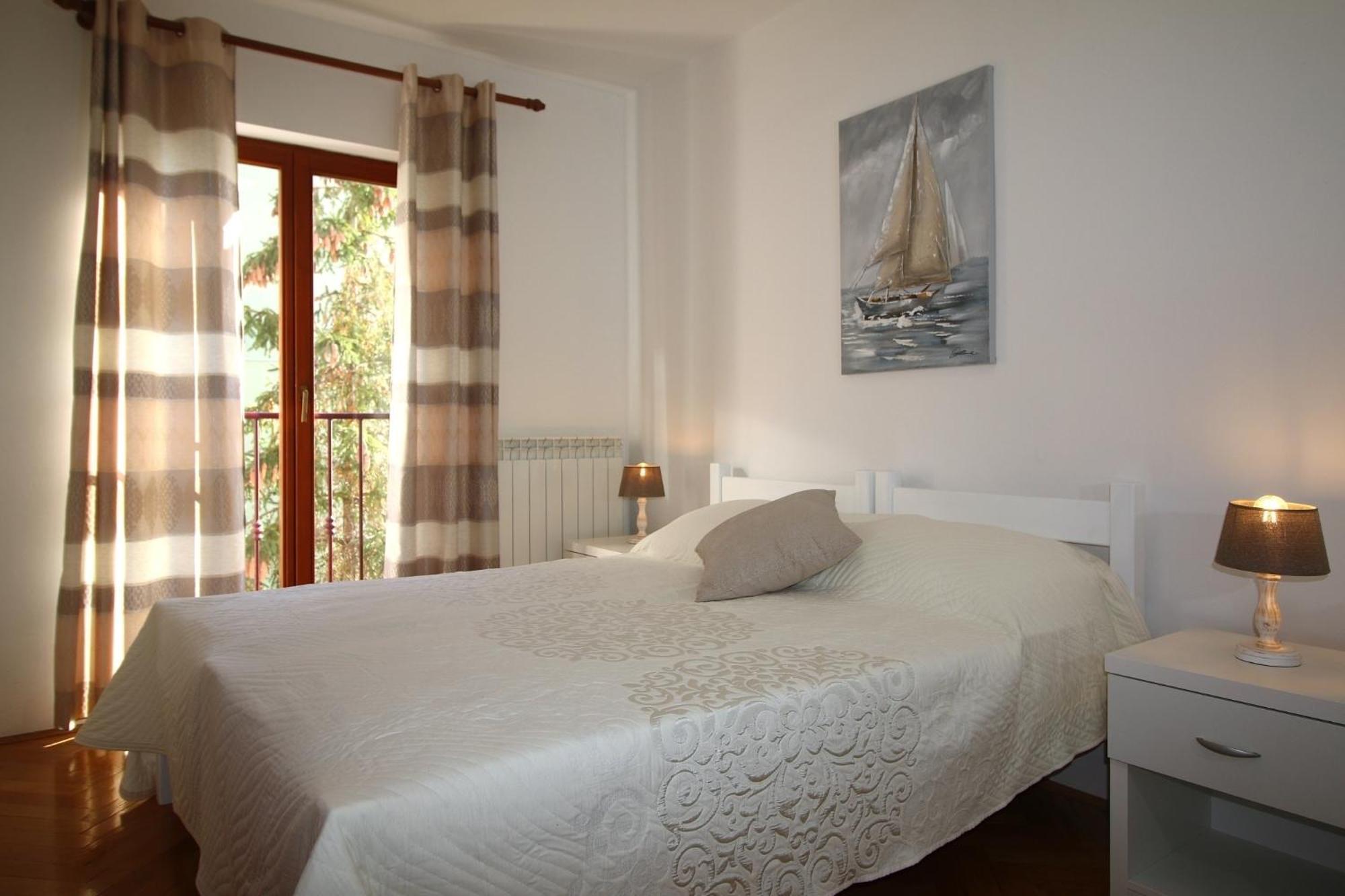 Apartments With A Parking Space Rabac, Labin - 7429 Room photo